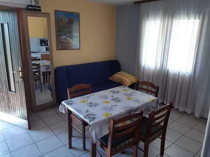 Apartmani Katica Vir Apartment