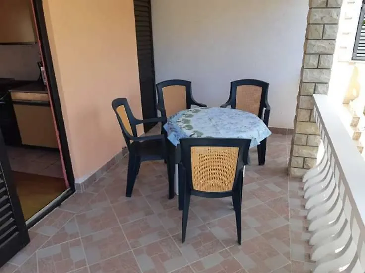 Apartment Apartmani Katica Vir Kroatien